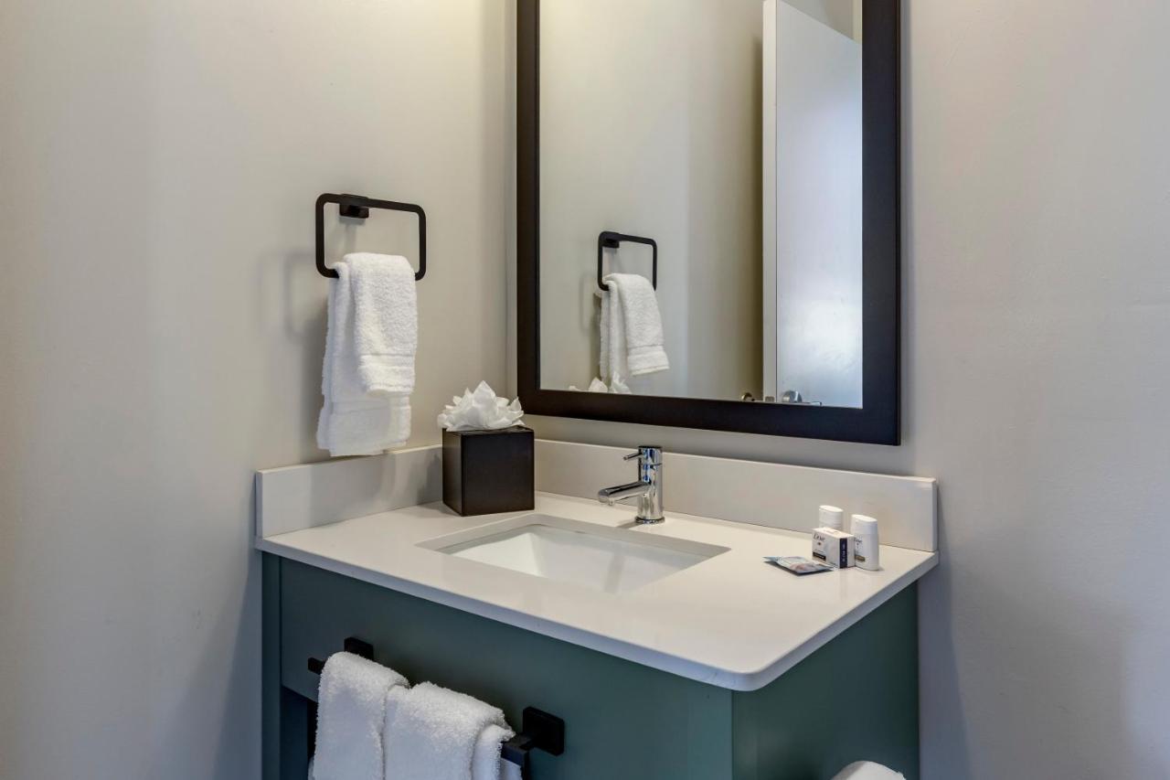 Inn At Blackstone Ngoại thất bức ảnh