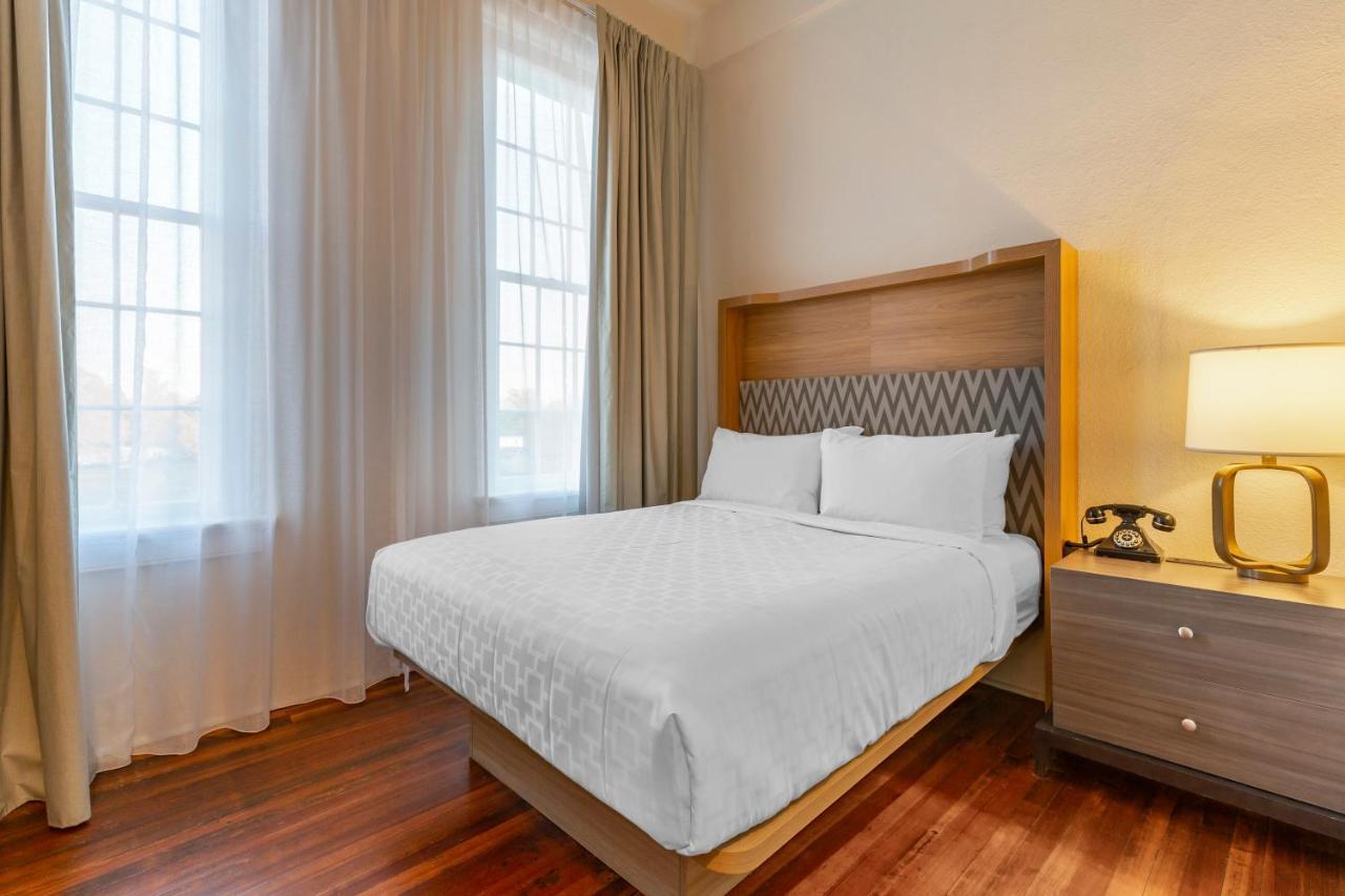 Inn At Blackstone Ngoại thất bức ảnh
