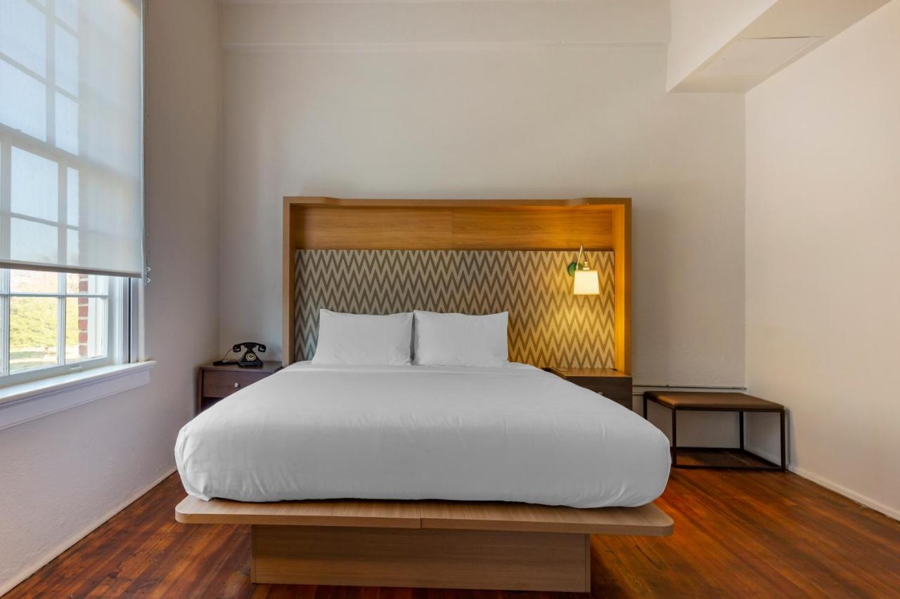 Inn At Blackstone Ngoại thất bức ảnh